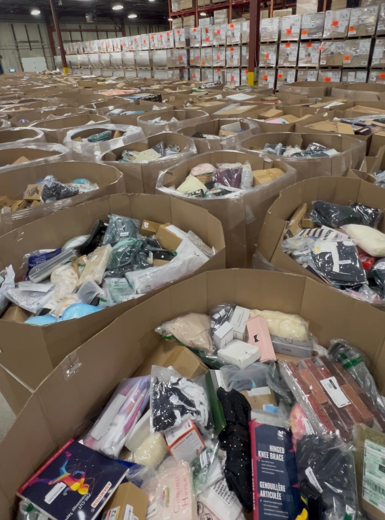 explore-savings-with-amazon-bulk-truck-load-truckload-of-lpn-high-count-6ft-lpd-1246081303.jpg High Count 6ft Liquidation Truckload - Image 1