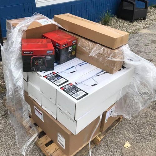 fishing-gear-1.jpg Fishing Gear Wholesale (120–150 Items) Liquidation Pallet - Image 1