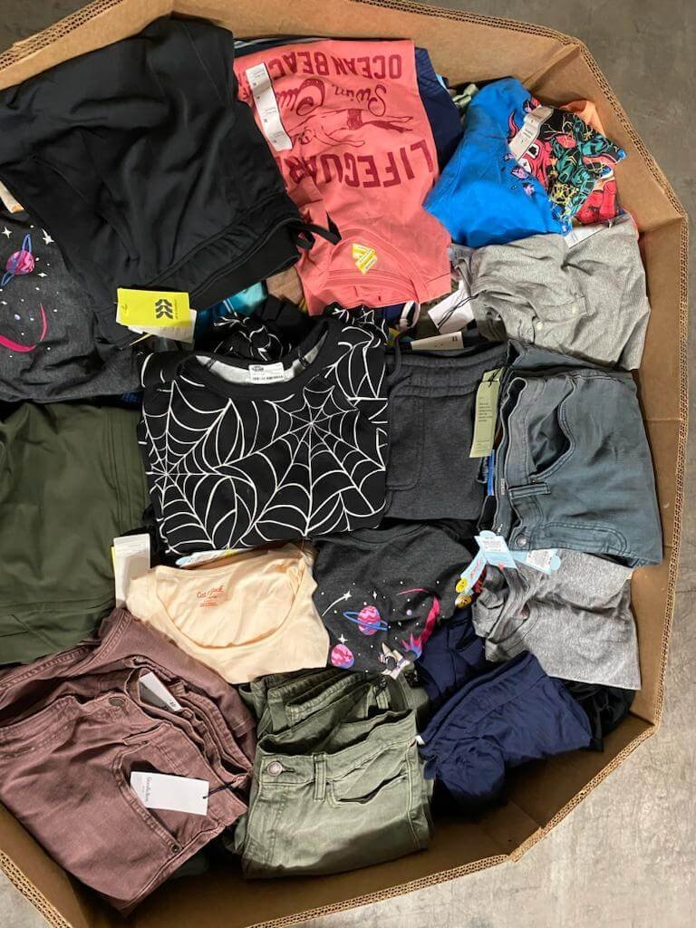 target-clothing-truckload-liquidation-new-inventory.jpg Target Overstock Clothing Liquidation Truckload - Image 1